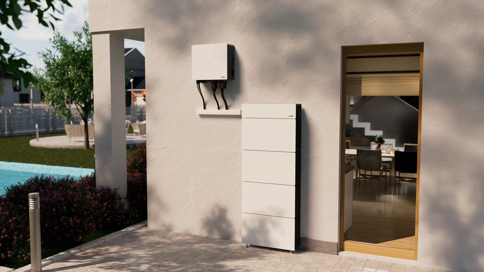 Magazyn energii SolarEdge przy elewacji domu